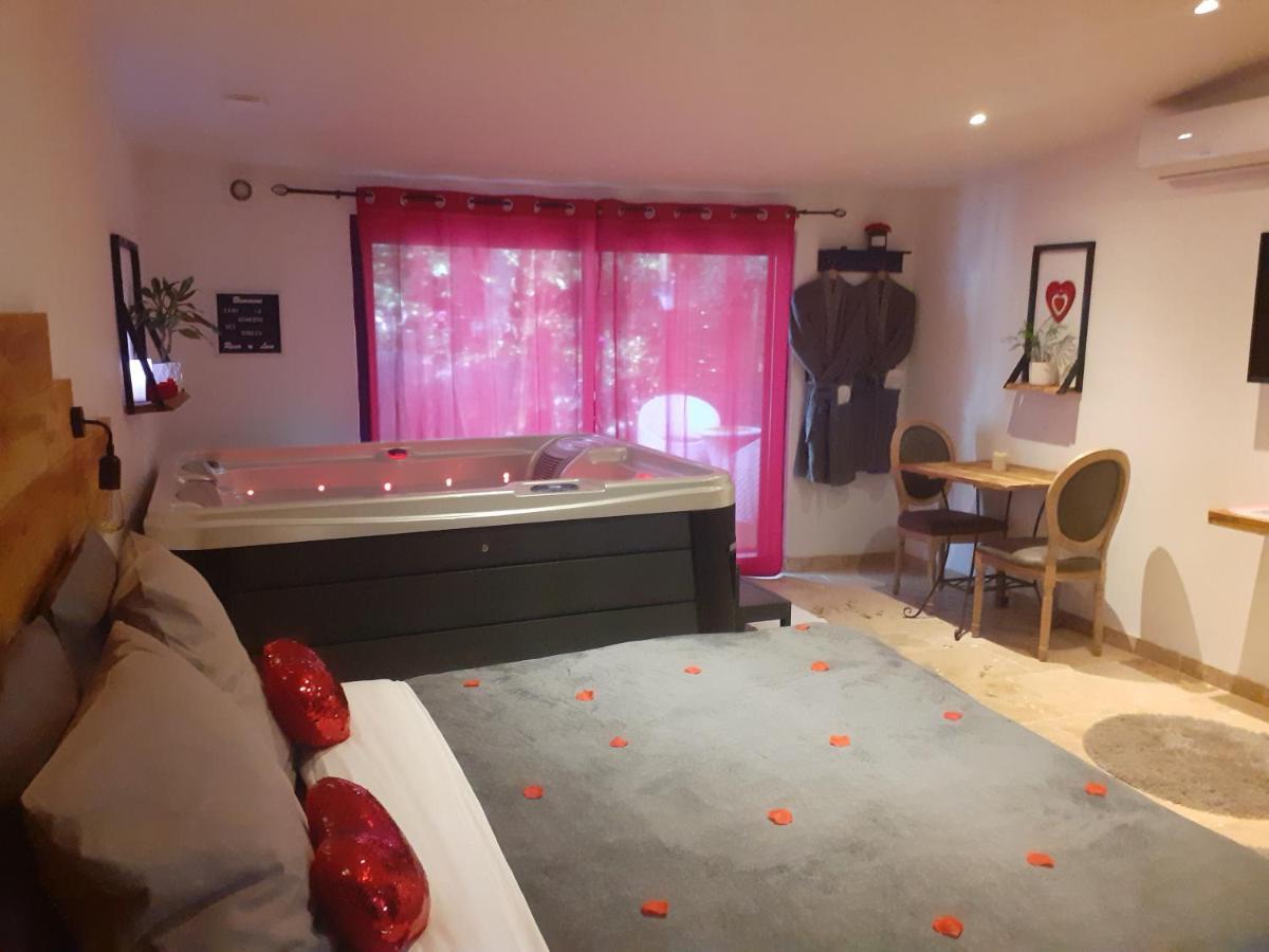La Chambre Des Songes 萨兹 外观 照片